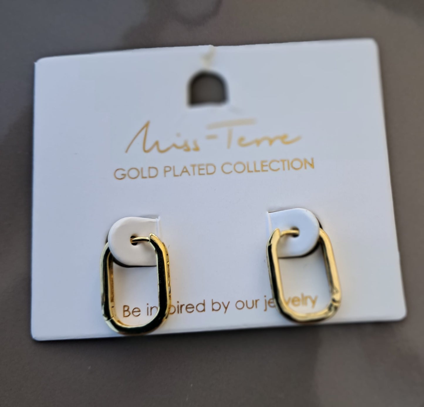 oorbellen kleine schakel met kleine glittersteentjes