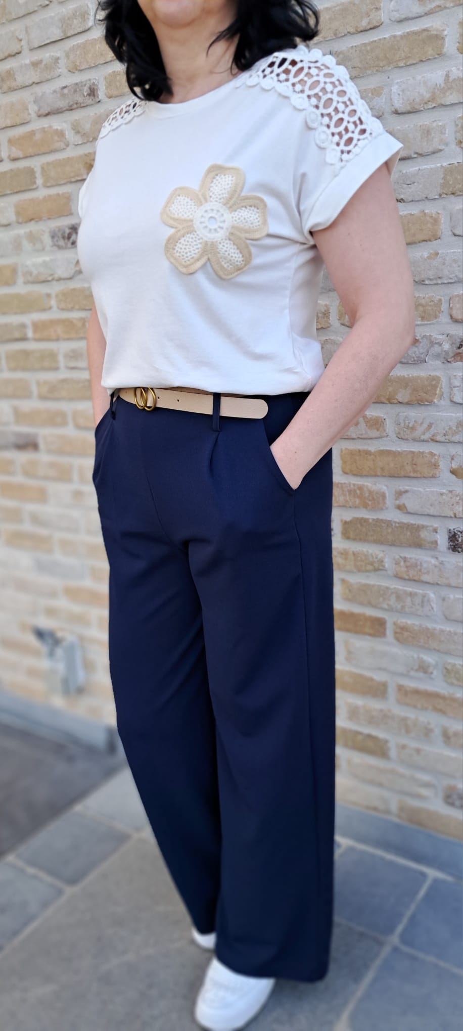 Mooie broek met elastische tailleband, valt breed TU Beige en donkerblauw TdS