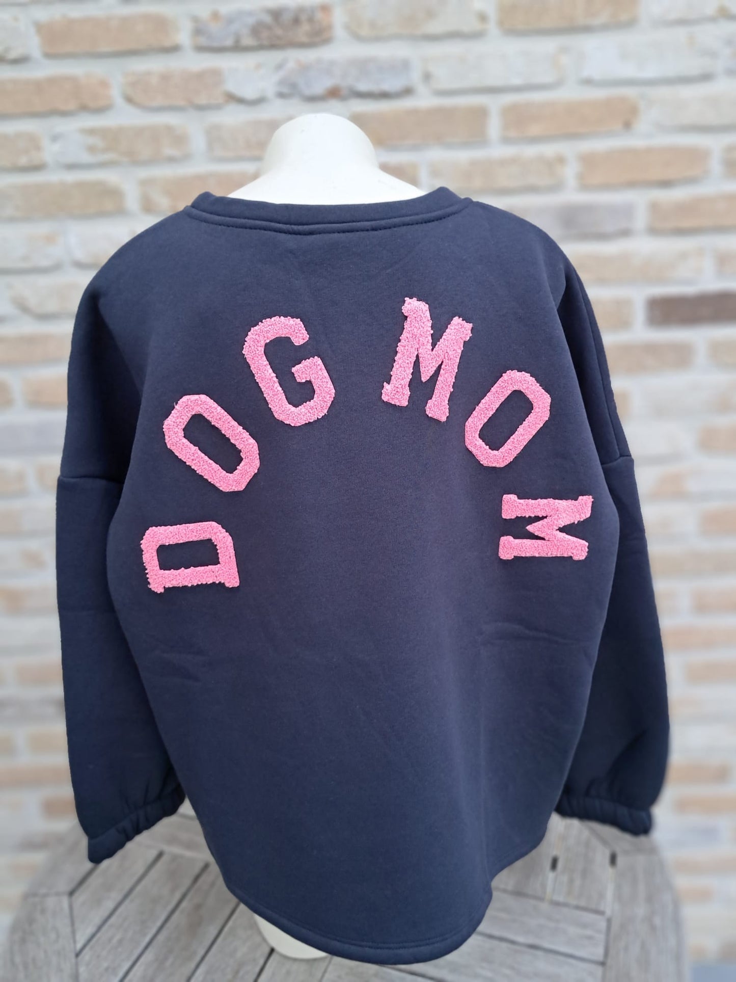 Pull DOGMOM donkerblauw- fel roze TU