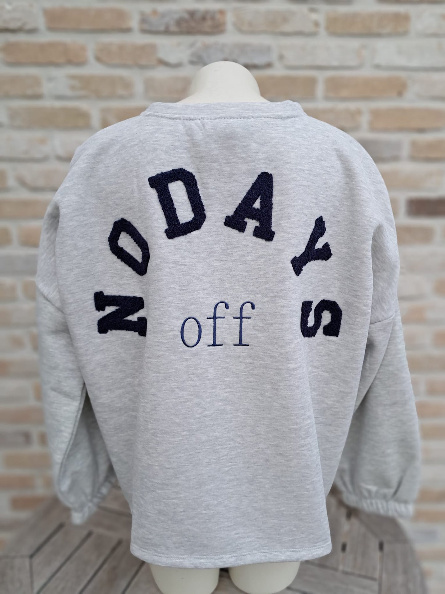 Pull NO DAYS OFF grijs - donkerblauw TU