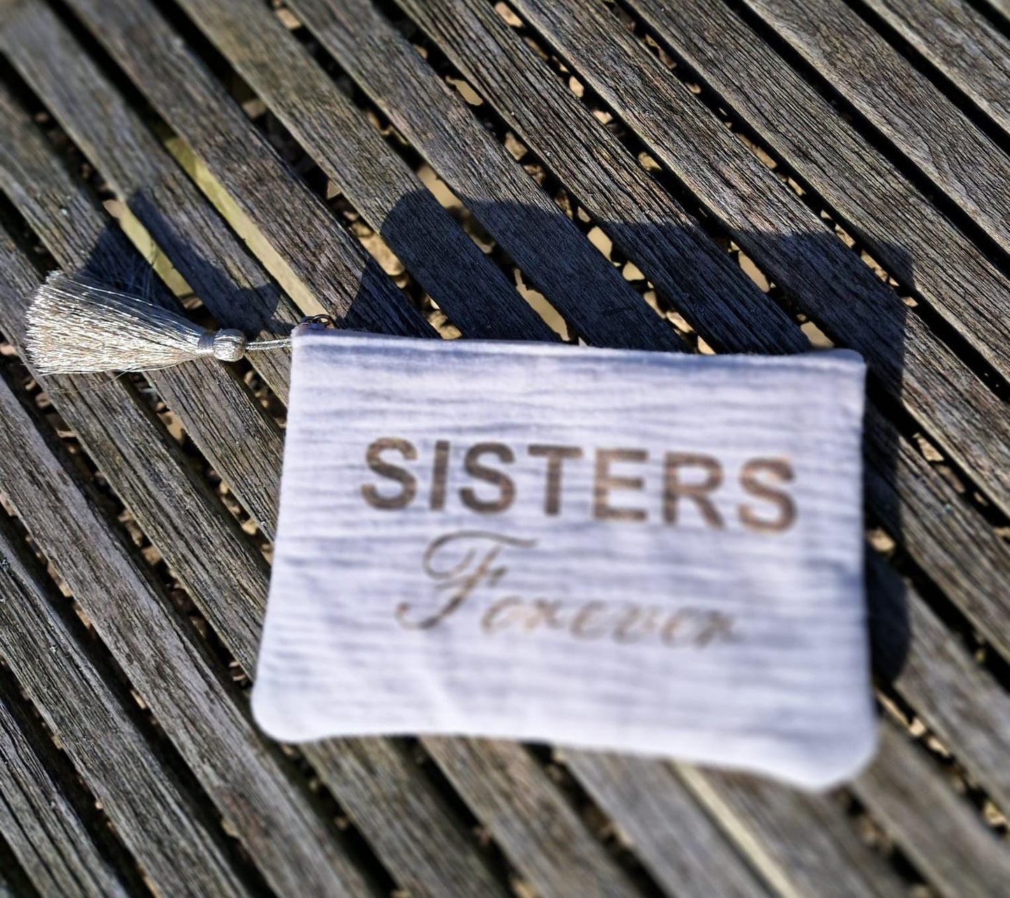 Toiletzakje wit 'Sisters forever'