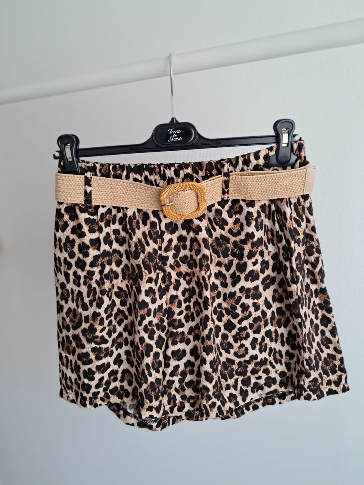 Shorts in 4 kleuren