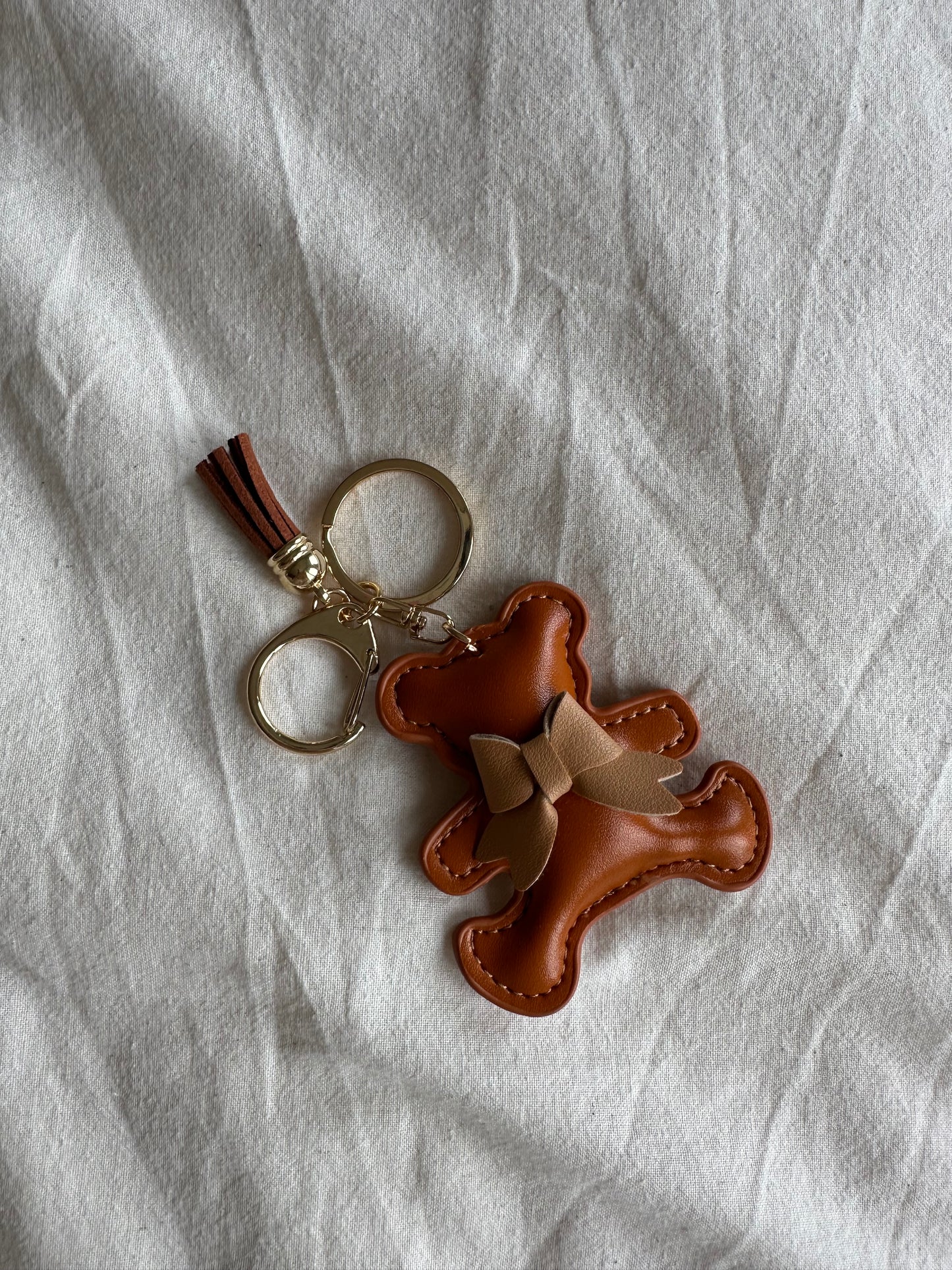 Sleutelhanger bruin beertje met bruine strik