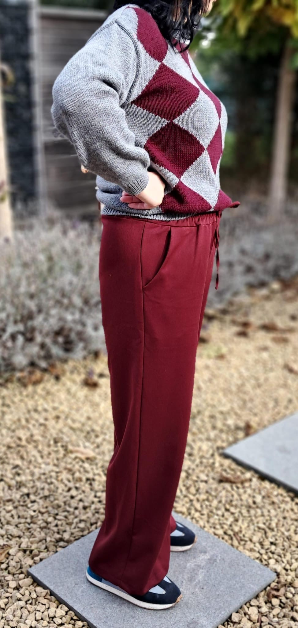 Losvallende broek met wijde pijpen en elastische tailleband in 4 kleuren