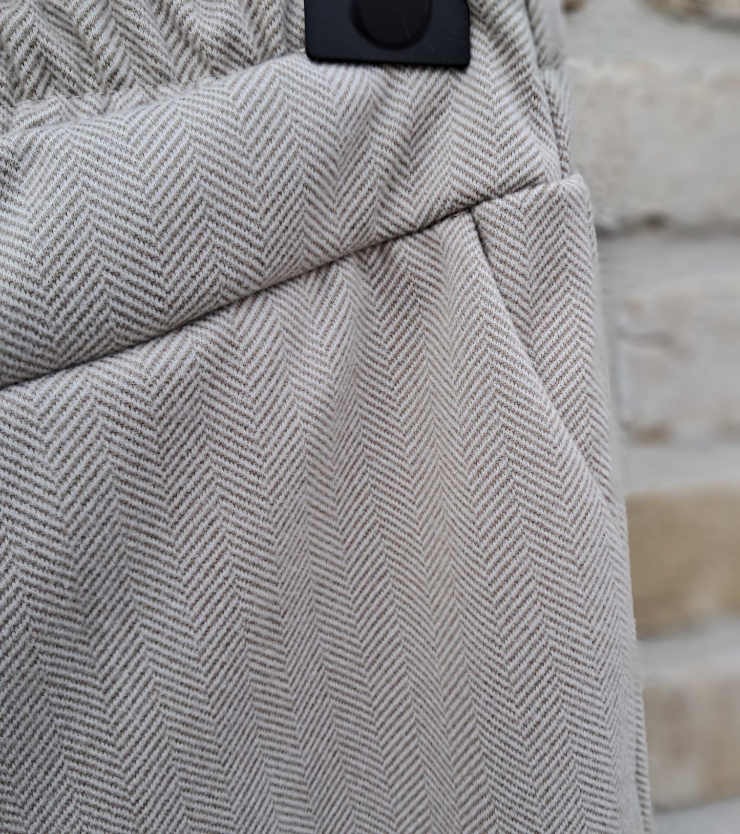 Elegante damesbroek met visgraatmotief, XXL (44) en XXXL (46), in bordeaux en beige