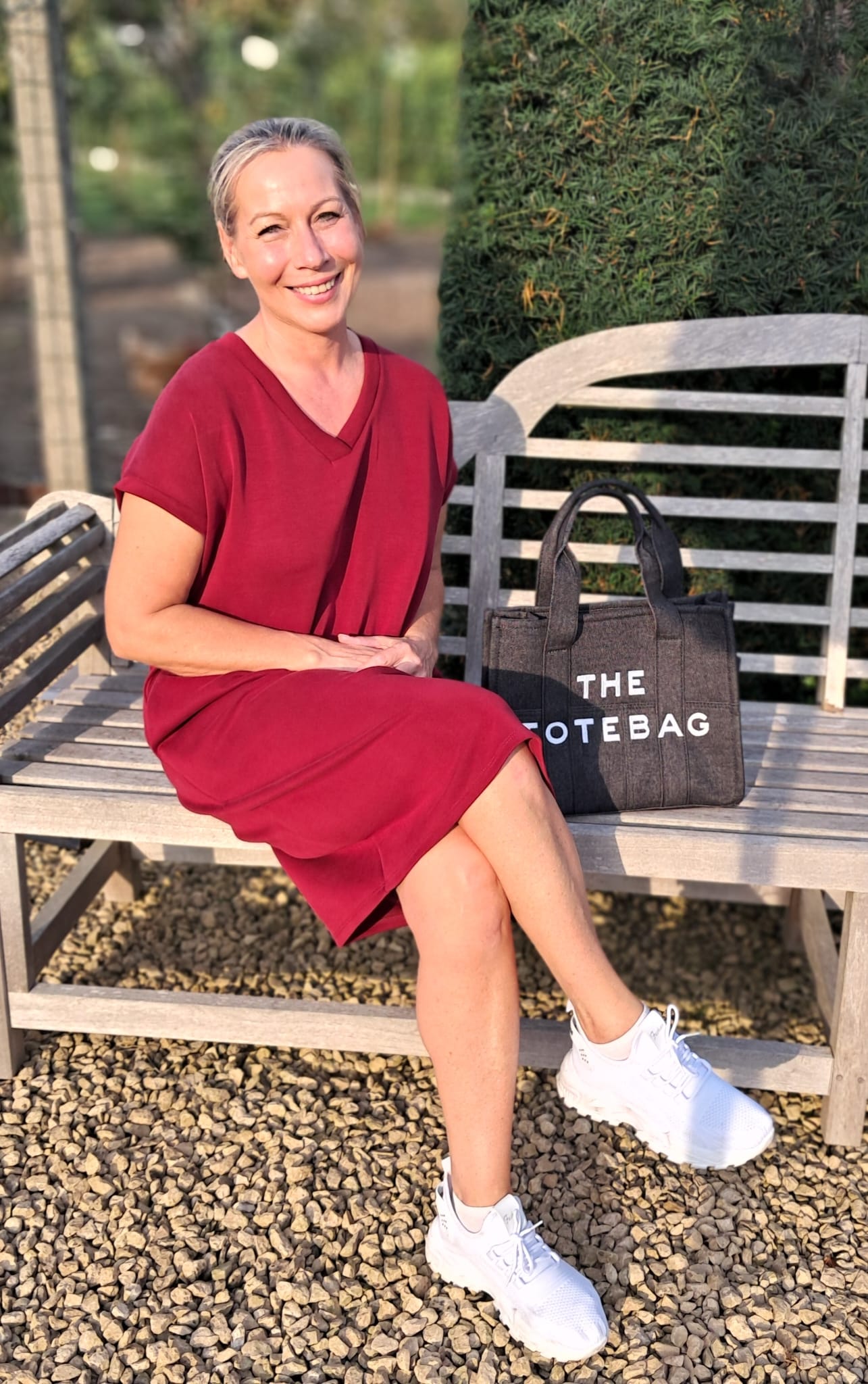 Middellang bordeaux  t-shirtjurk met v-hals en korte mouwen, TU (36 tot 42)