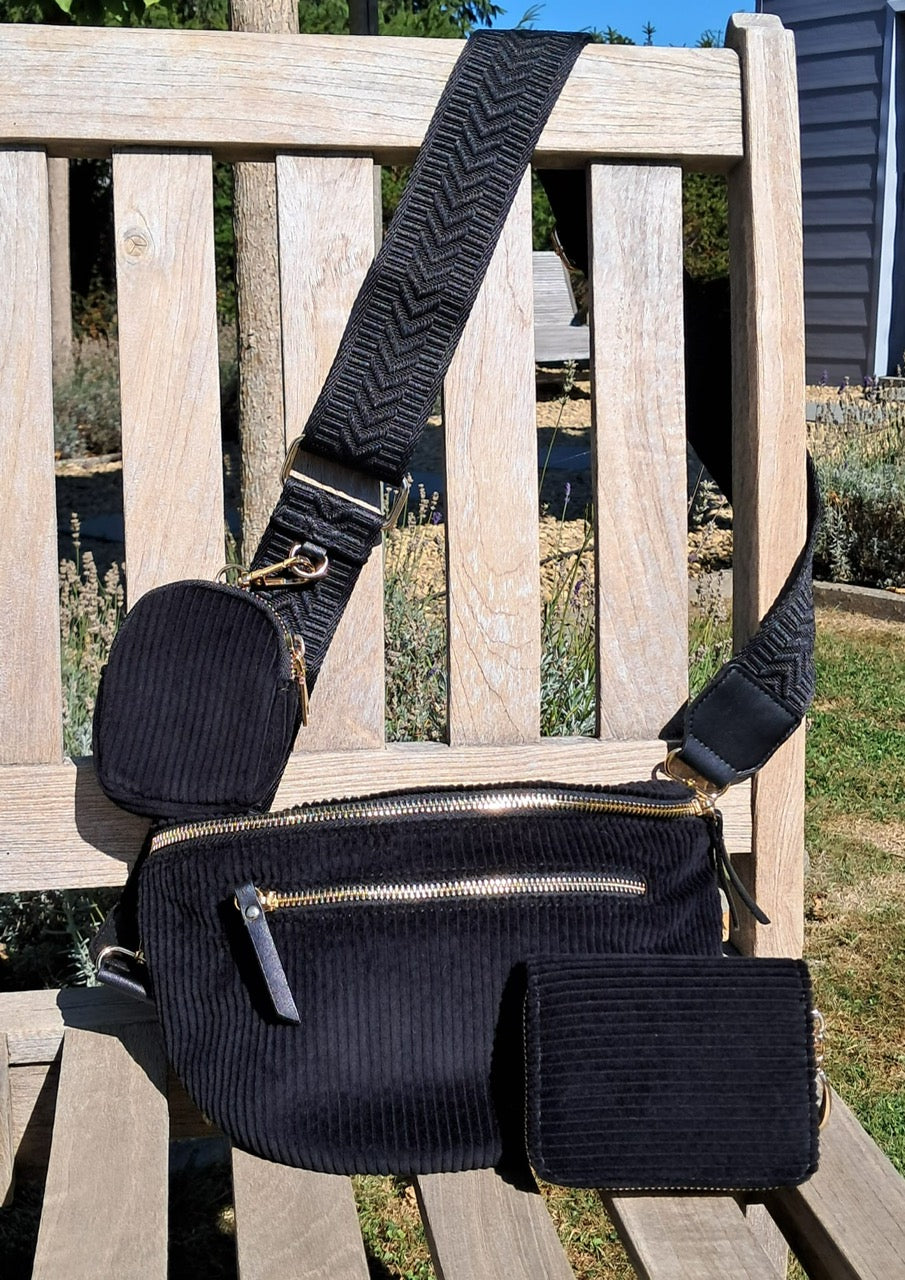 Ruime crossbodytas in velours, camel of zwart ( met bijpassende geldbeugel )