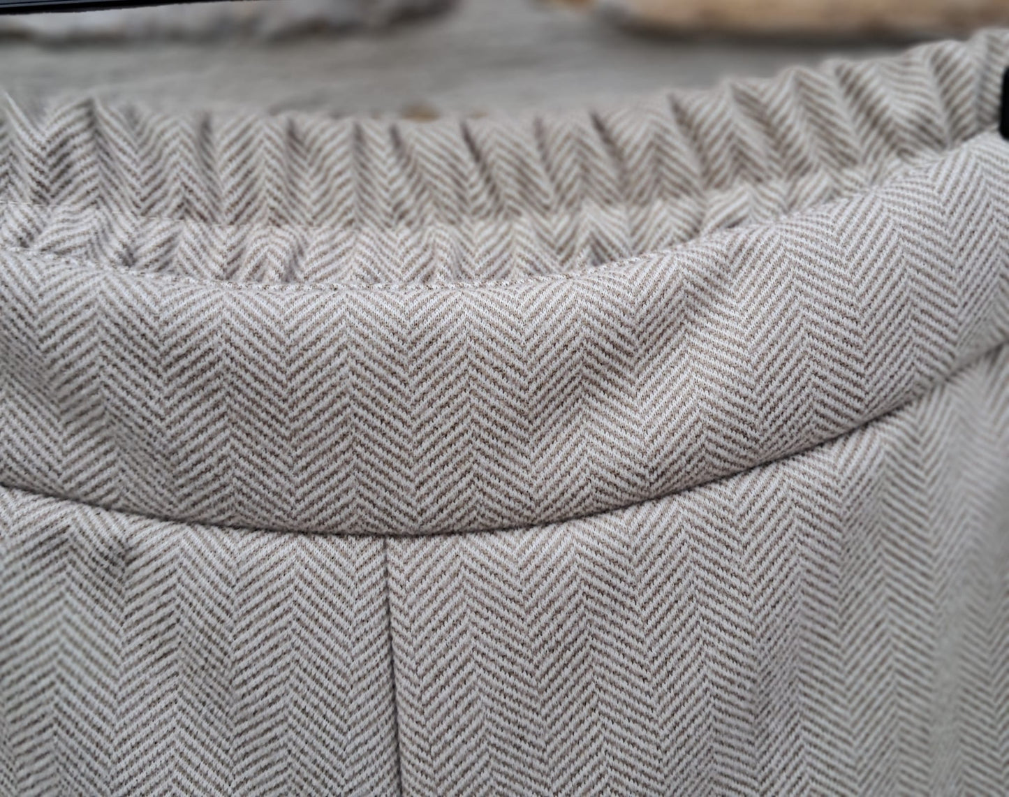 Elegante damesbroek met visgraatmotief, XXL (44) en XXXL (46), in bordeaux en beige