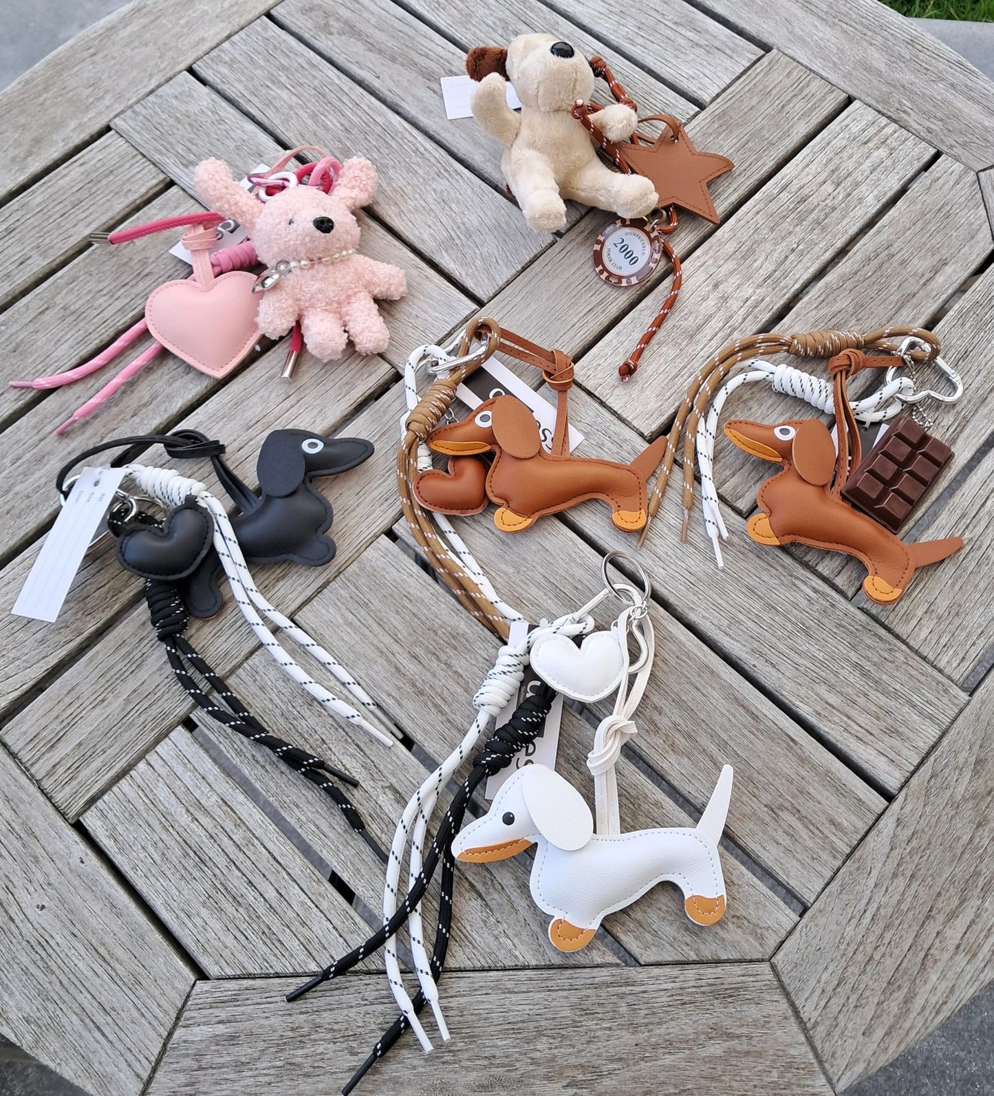 Bag charm pluchen hondje in beige met ster