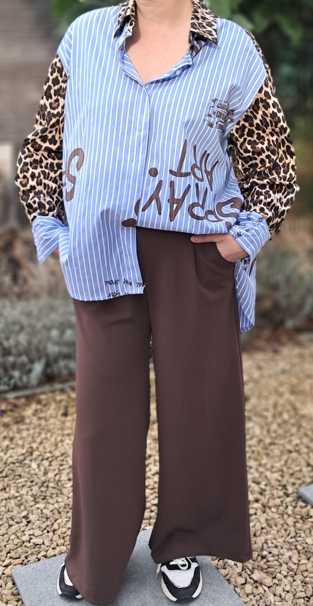 Gestreepte blouse met luipaardprint op kraag, schouder en mouwen