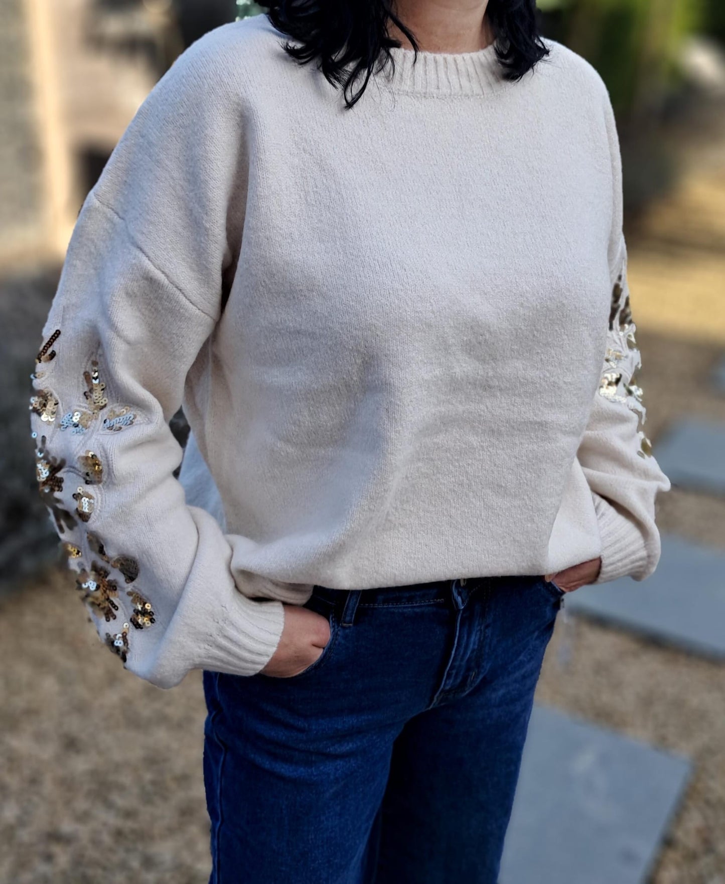 Warme, zachte pull met accent in pailletten op de mouw, 3 kleuren