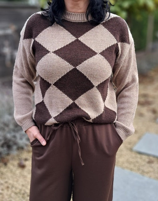 Grof gebreide pull met ruitmotief, in 2 kleuren (TU)